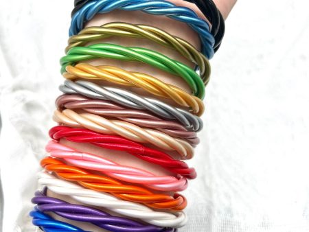 Wholesale Twisted Rope Design Silicone Bracelet Online Hot Sale