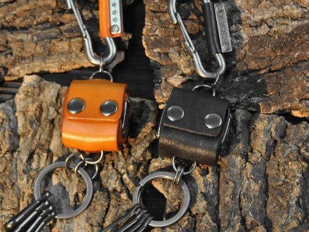 Wholesale Vintage Cowhide Dice Keychain For Sale