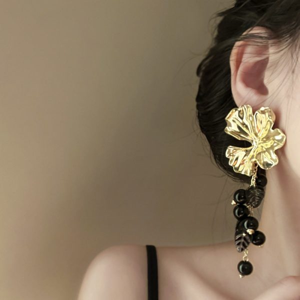 Wholesale Vintage Flower Beaded Tassel Alloy Earrings Online