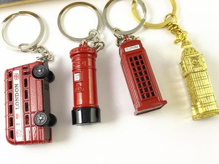 Wholesale Zinc Alloy UK Bus London Telephone Booth Model Keychain Online Hot Sale