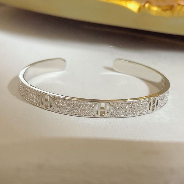 Wholesale Vintage Simplified Letter Metal Bracelet For Cheap