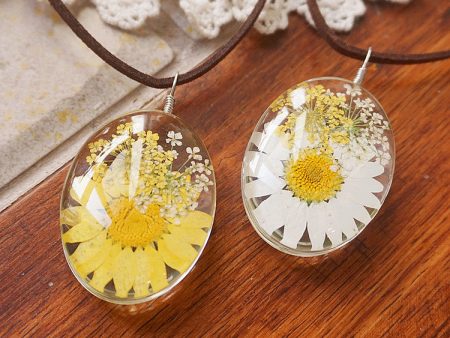 Wholesale Yellow White Daisy Alloy Necklaces on Sale