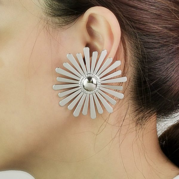 Wholesale Sunflower Bright Alloy Earrings For Sale