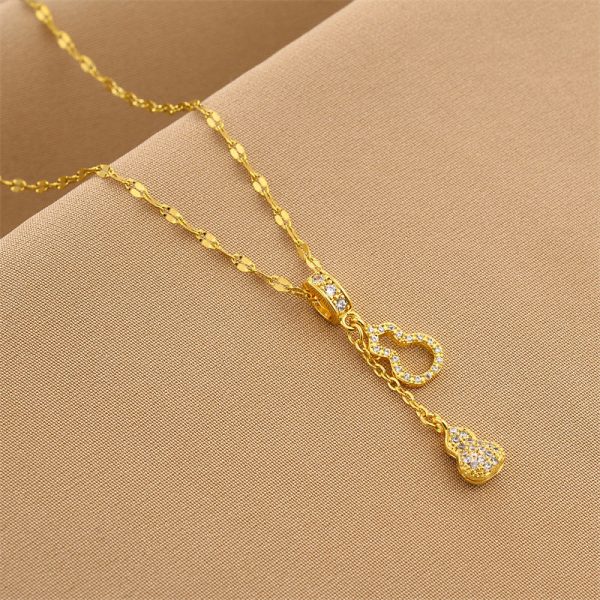 Wholesale Titanium Steel Fast Color White Necklaces For Discount