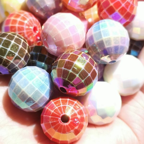 Wholesale 200PCS Colorful Plaid Acrylic Beads Fashion