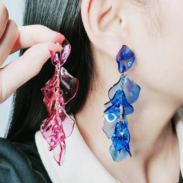 Wholesale Tassels Petals Acrylic Earrings Supply