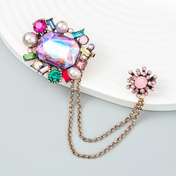 Wholesale Floral Chain Alloy Brooch For Discount