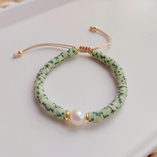 Wholesale Vintage Soft Clay Pearls Bracelet Online