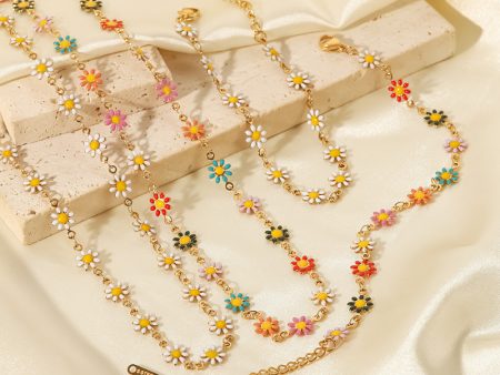 Wholesale Stainless Steel Colorful Small Daisy Chain Bracelet Online Hot Sale